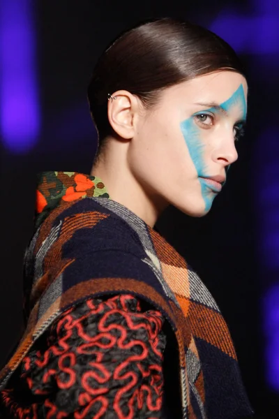 Look 97